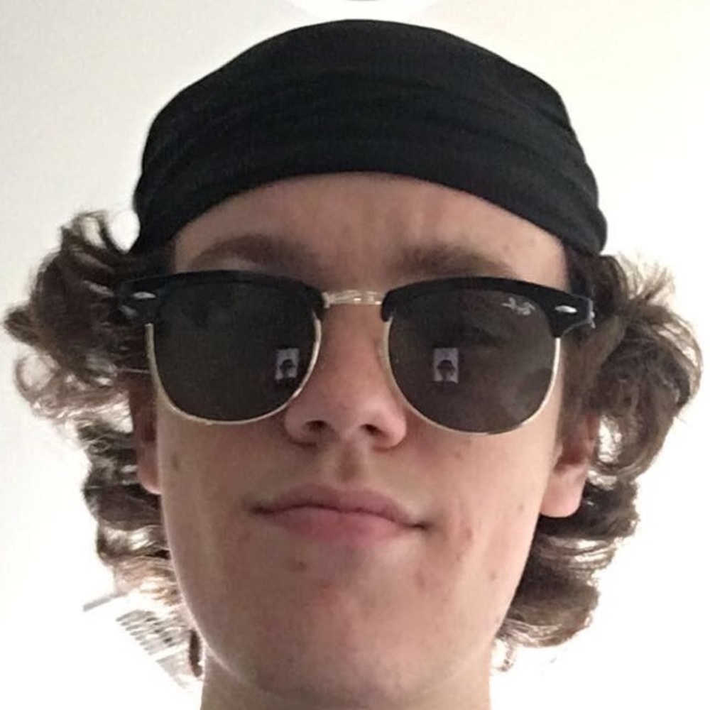 Meet your Posher, Brady